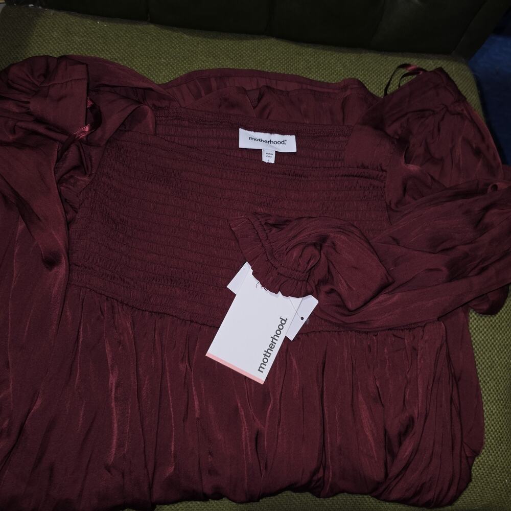Motherhood Maternity Size Small Smocked Dress Burgundy Long Sleeve Square Neck